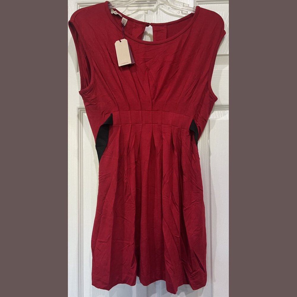 $125 NWT TED BAKER PINTUCK WAIST DETAIL TEE